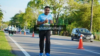 Runner Photo 1496202