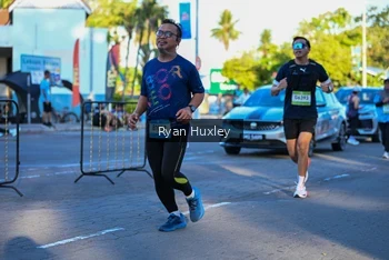 Runner Photo 1496213