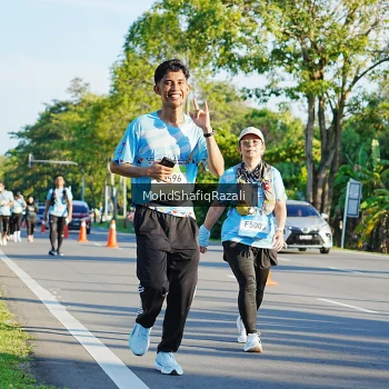 Runner Photo 1496223
