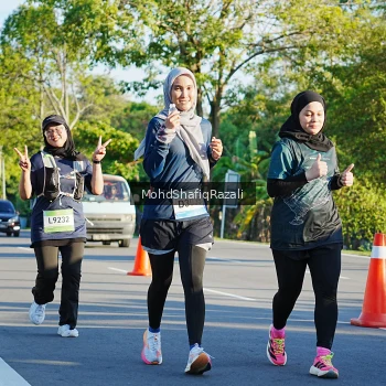 Runner Photo 1496252