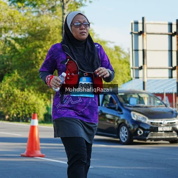 Runner Photo 1496282
