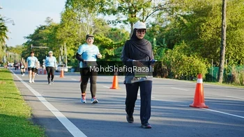 Runner Photo 1496294