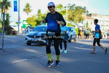 Runner Photo 1496305