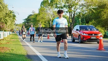 Runner Photo 1496316