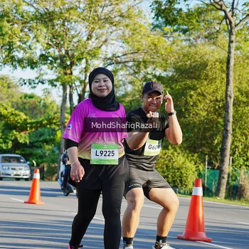 Runner Photo 1496364