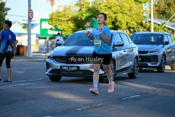 Runner Photo 1496393