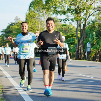 Runner Photo 1496419