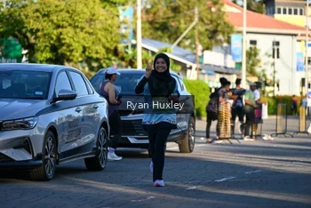 Runner Photo 1496503