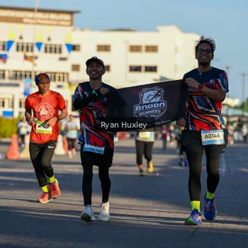 Runner Photo 1496534