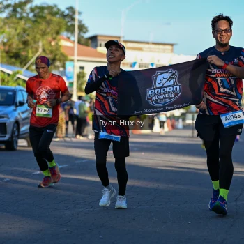 Runner Photo 1496542