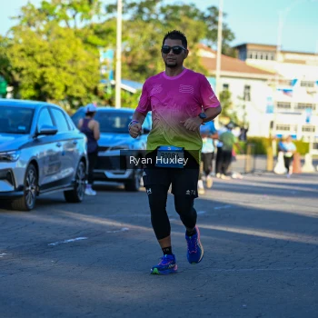 Runner Photo 1496590