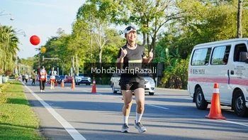 Runner Photo 1496639