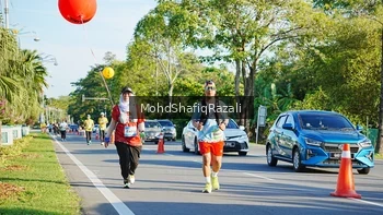 Runner Photo 1496644