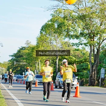 Runner Photo 1496670