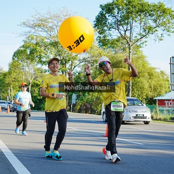 Runner Photo 1496711