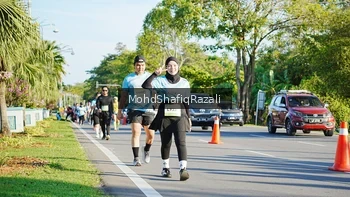Runner Photo 1496932