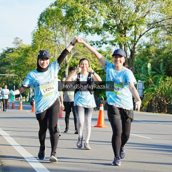 Runner Photo 1496998