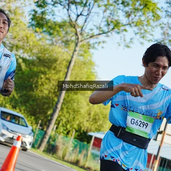 Runner Photo 1497072