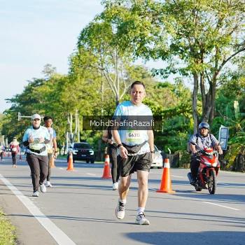 Runner Photo 1497121