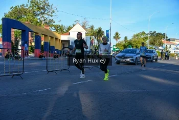 Runner Photo 1497382
