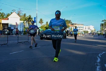 Runner Photo 1497695