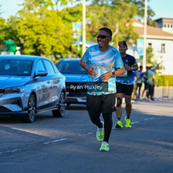 Runner Photo 1498122