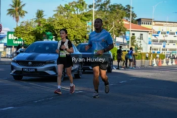 Runner Photo 1498331