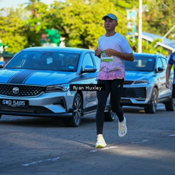 Runner Photo 1498688