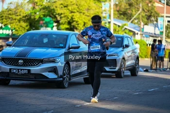 Runner Photo 1498701