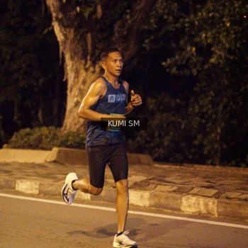 Runner Photo 1500300