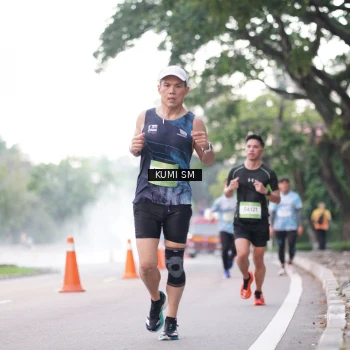 Runner Photo 1501693