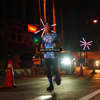 Runner Photo 1502099