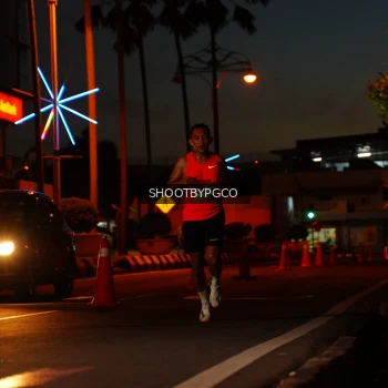 Runner Photo 1502565