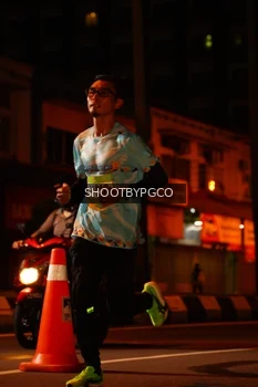 Runner Photo 1502599