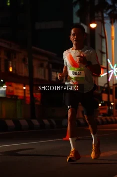 Runner Photo 1502816