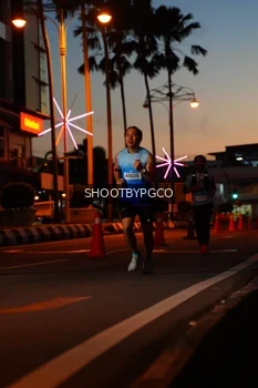 Runner Photo 1502883