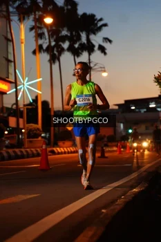 Runner Photo 1502958
