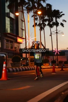 Runner Photo 1503098
