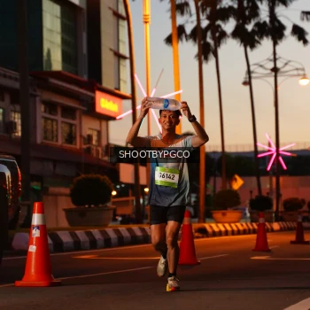 Runner Photo 1503100