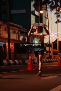 Runner Photo 1503113