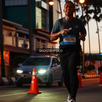 Runner Photo 1503244