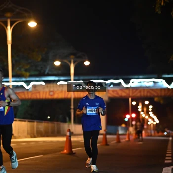 Runner Photo 1503373