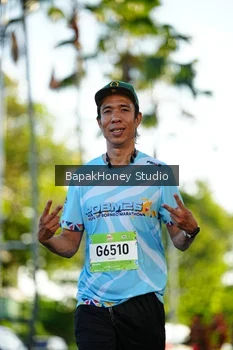 Runner Photo 1503434