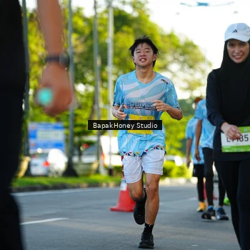 Runner Photo 1503549