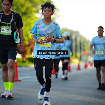 Runner Photo 1503609