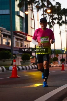 Runner Photo 1503635