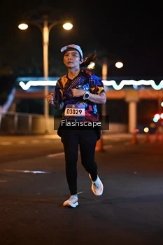 Runner Photo 1503636