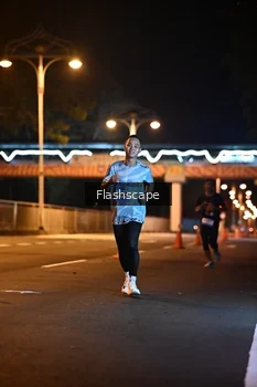 Runner Photo 1503640