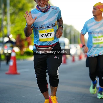Runner Photo 1503744