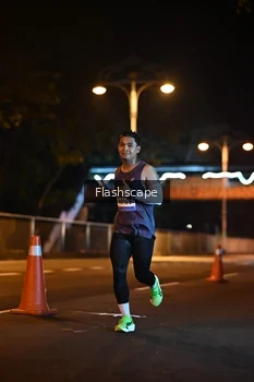 Runner Photo 1503861